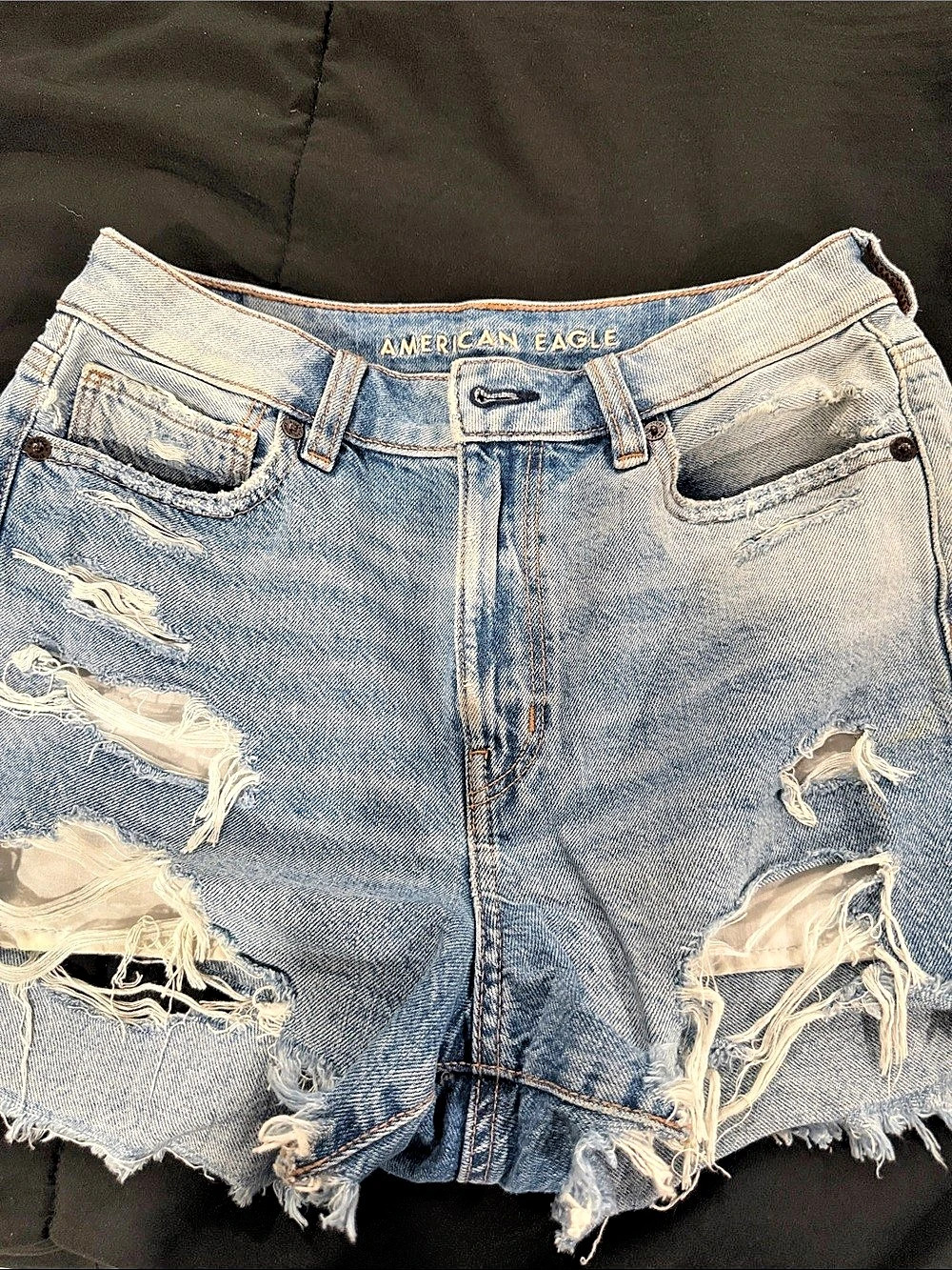 American Eagle Distressed Denim Jean Shorts in Blue
